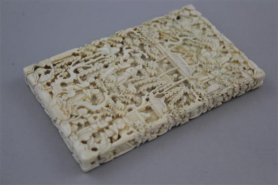 A Chinese export ivory card case, 19th century, 10.8cm